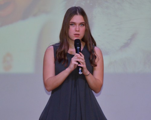 Екатерина Семёнова на сцене конкурса «Зажги звезду свою сам»
