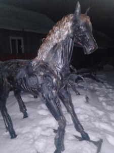 Памятник коня