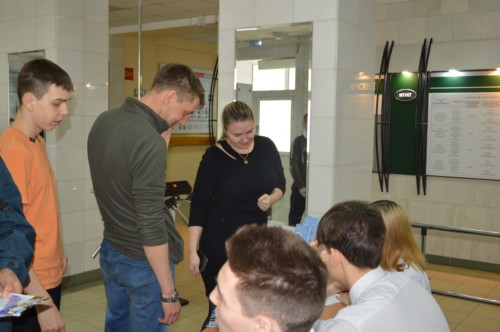 Выдача буклетов